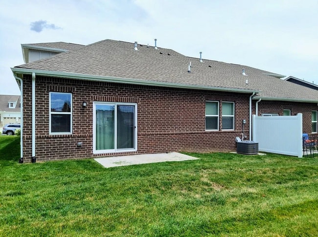 Building Photo - 417 Golden Mdw Ln