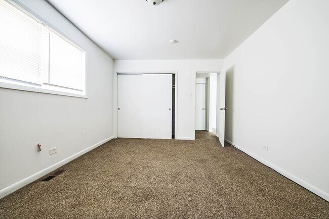 Building Photo - 13905-37 S Clark St Riverdale, IL 60827