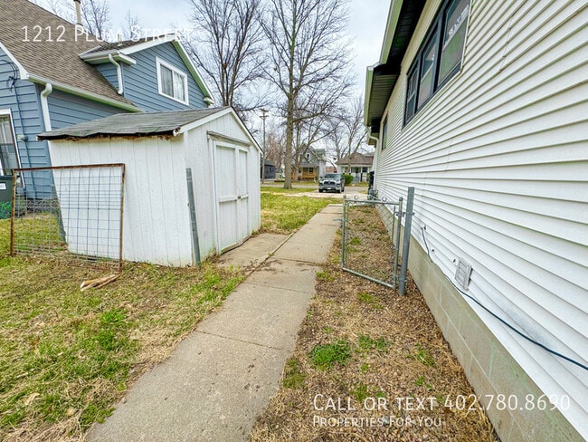 Building Photo - 1212 Plum St