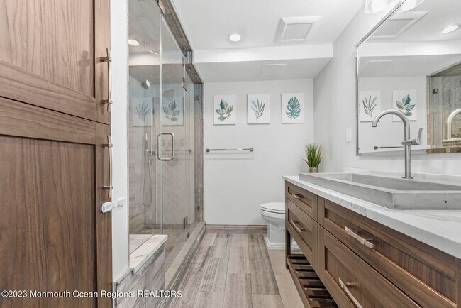 Building Photo - 510 Ocean Ave N