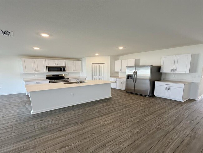 Building Photo - 8341 SW 42nd Cir