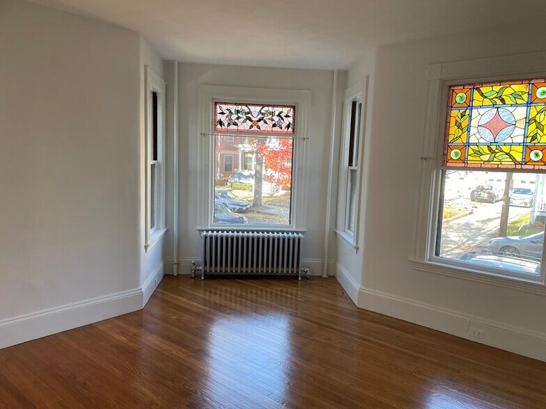 Building Photo - 20 Pleasant Ave
