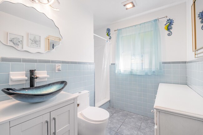 Building Photo - 279 S Brevard Ave