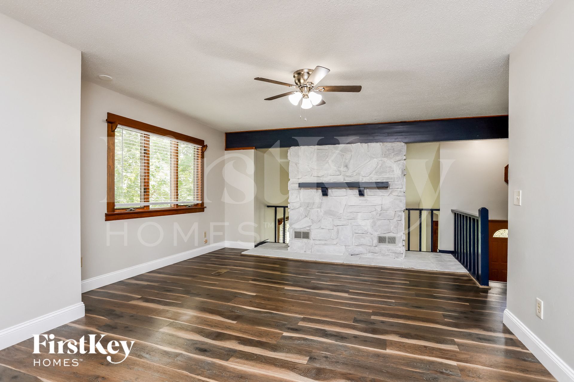 Building Photo - 405 Montbrook Dr