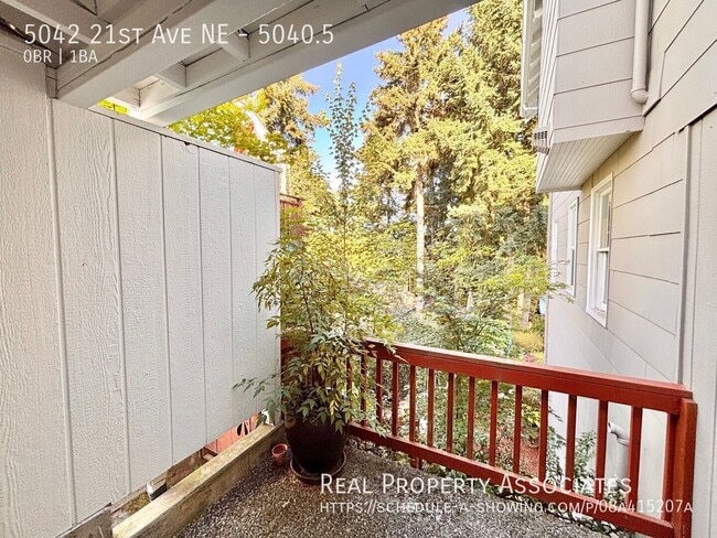 Building Photo - 5042 21st Ave NE