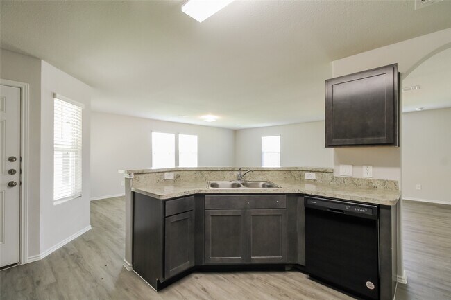 Building Photo - 2430 Flathead Dr