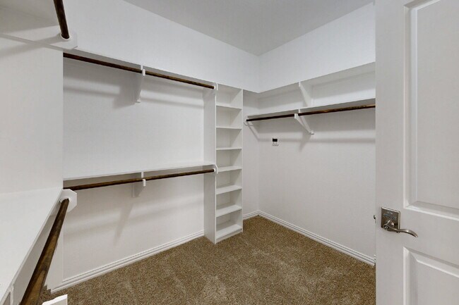 Building Photo - 6346 Spartan Dr
