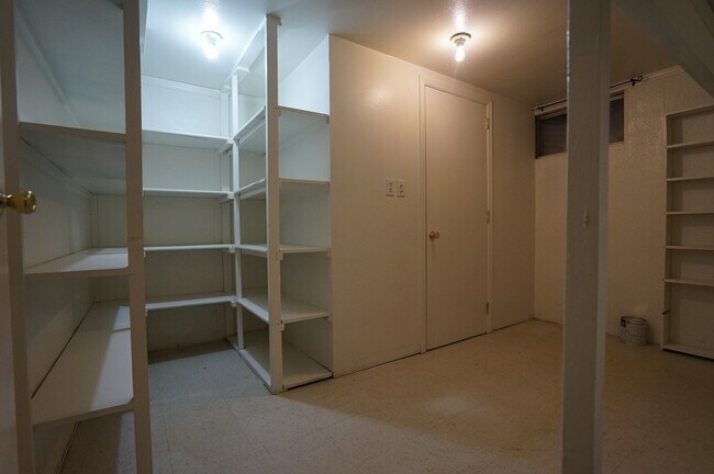 Building Photo - 301 Berwick Ave