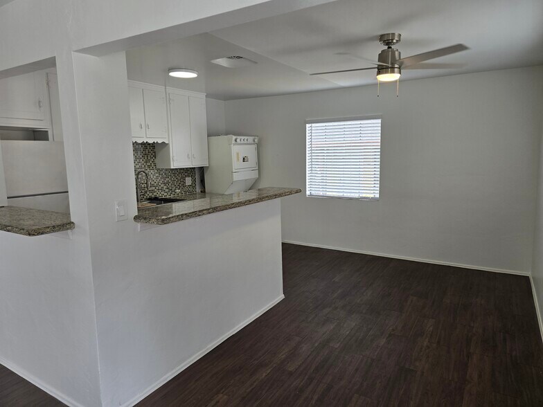 Building Photo - 5021 Williams Ave