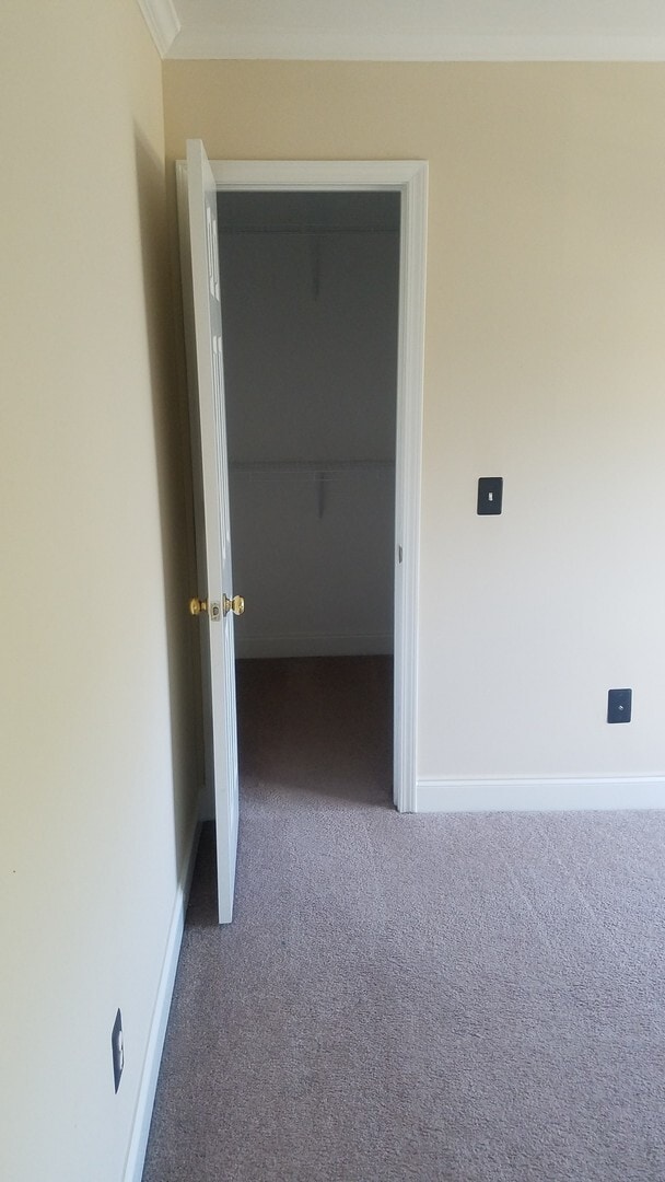 Building Photo - Lovely Townhome in Southeast Columbia