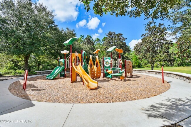 Building Photo - 263 Stonewell Dr