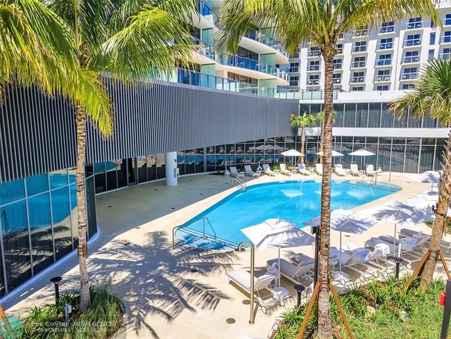 Building Photo - 1116 N Ocean Blvd