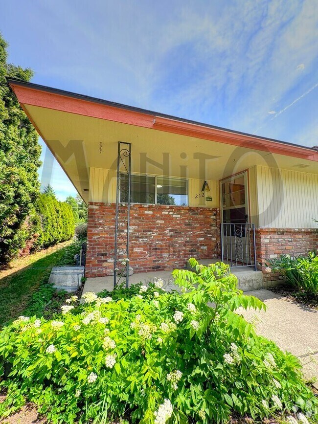 Building Photo - Spokane Valley Duplex
