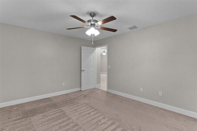 Building Photo - 501 Marion Oaks Golf Rd