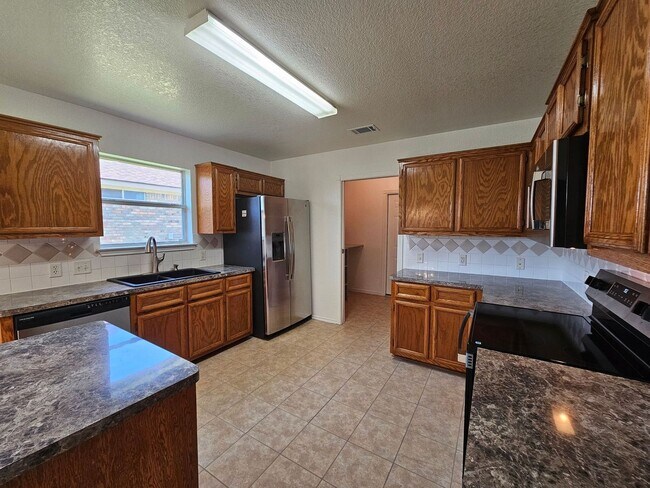 Building Photo - 3904 Frigate Dr