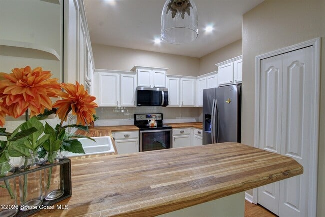 Building Photo - 3108 Vallejo Way