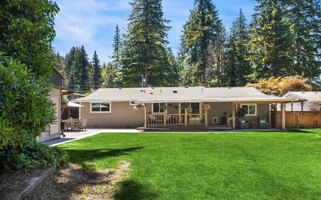 Building Photo - Updated 3-Bedroom Rambler with Large Yard in North Bend