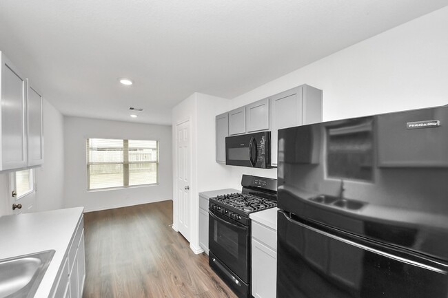 Building Photo - 32615 Orchard Haze Dr