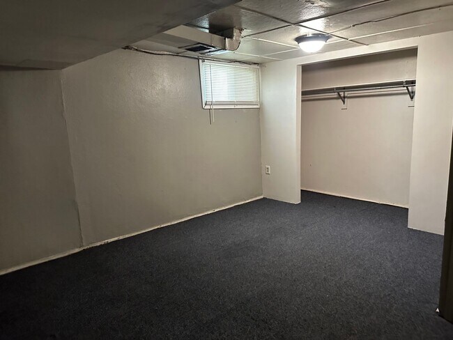 Building Photo - 2022 9th Ave