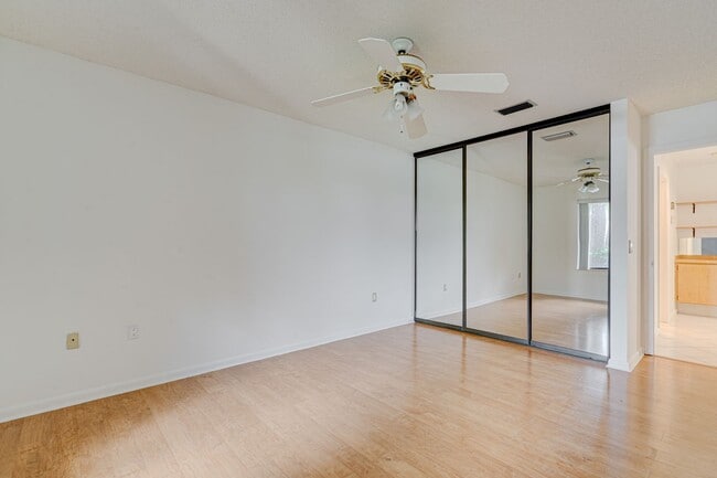 Building Photo - Luxurious 3 Bedroom Oasis with Pool and Beach Access AVAILABLE NOW!