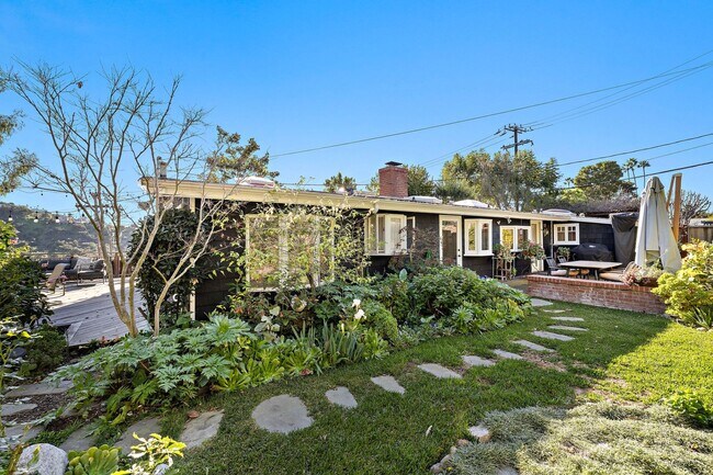 Building Photo - Bluebird Canyon Hidden Gem