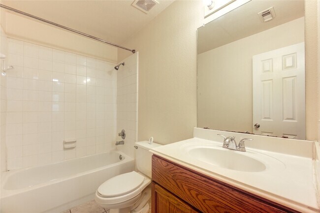 Building Photo - 6422 Mildenhall Ct