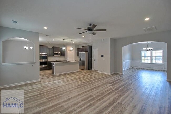 Building Photo - 39 Herty Ln