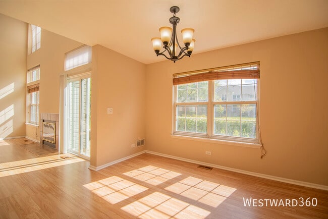Building Photo - 2891 Belle Ln