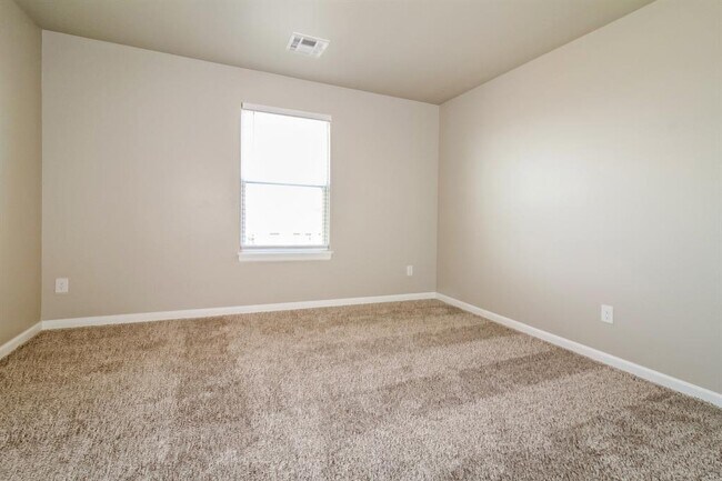 Building Photo - 1705 Ruby Dr