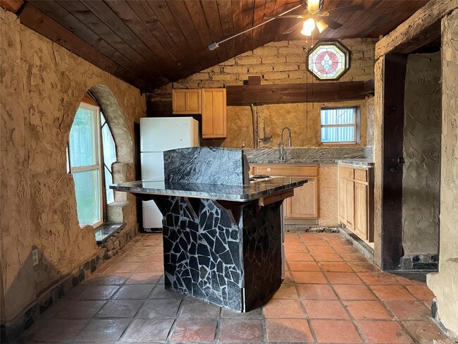 Building Photo - 4920 W 34th St