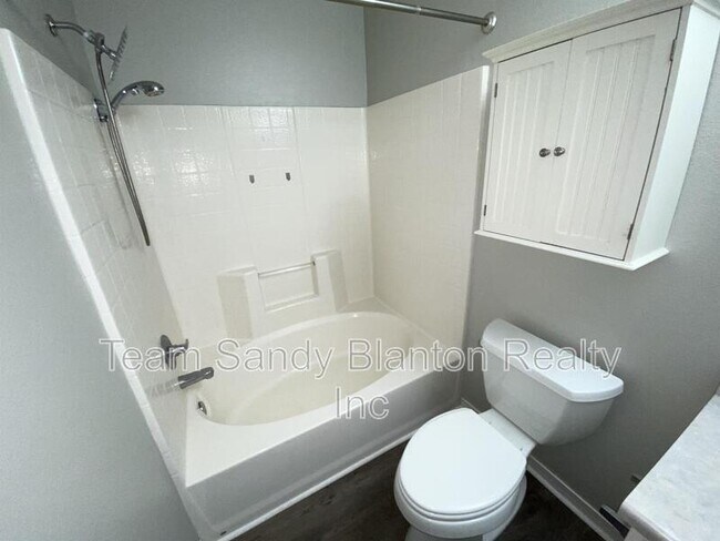 Building Photo - 10340 Chinaberry Ct
