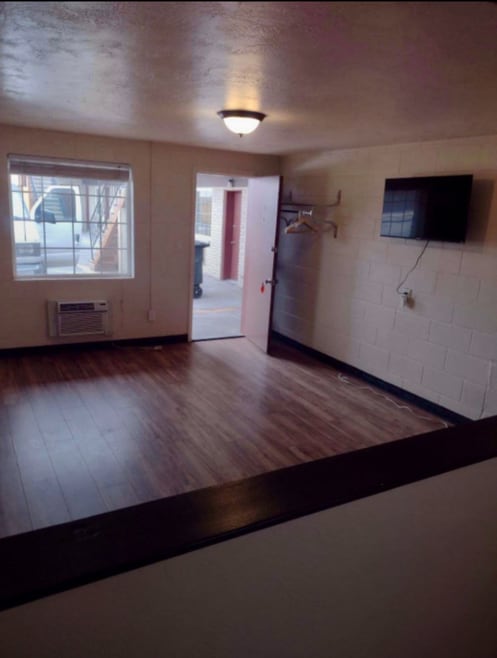 Building Photo - 309 E 3rd Ave