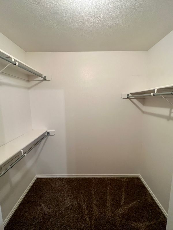 Building Photo - 4208 Willow Canyon Dr