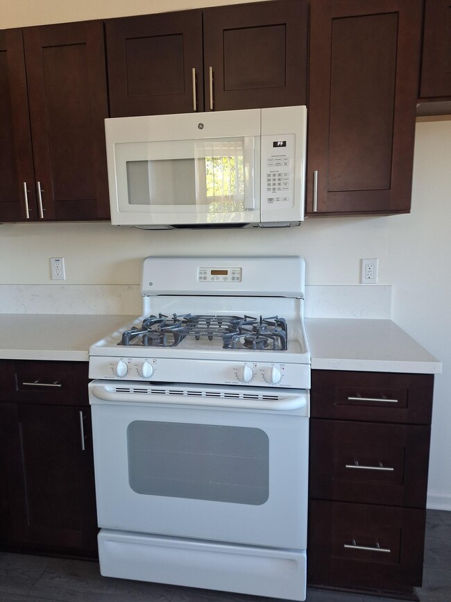 Kitchen - 4039 Clairemont Mesa Blvd