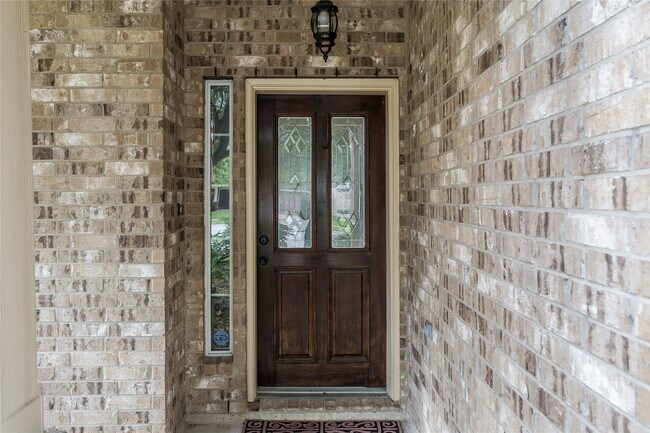 Building Photo - 6142 Bradie Ct