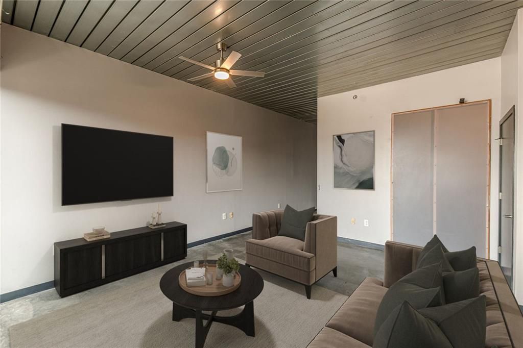 Building Photo - 620 Glen Iris Dr NE