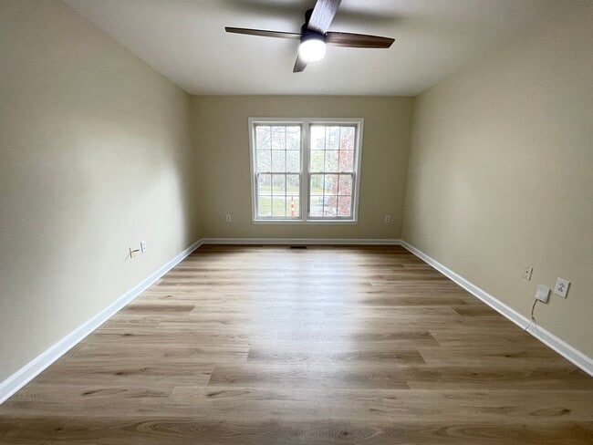 Building Photo - Incredible, newly renovated 3 br 3.5 ba Ca...