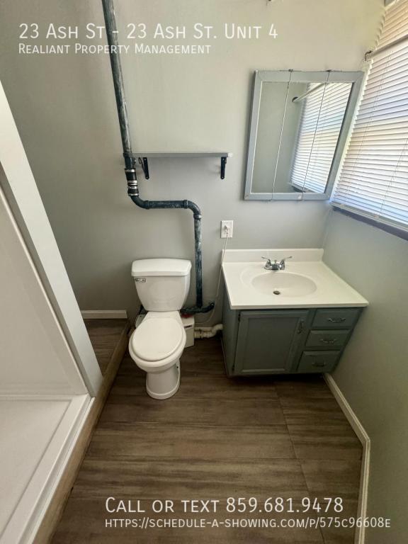 Building Photo - 23 Ash Street, 23 Ash St. Unit 4