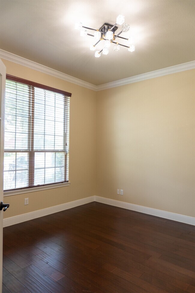 Building Photo - 25614 Somerset Meadows Ct