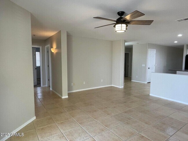 Building Photo - 6942 E San Tan Way