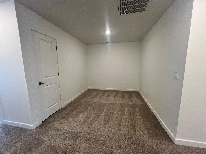 Building Photo - 4112 W Cirrus Ln