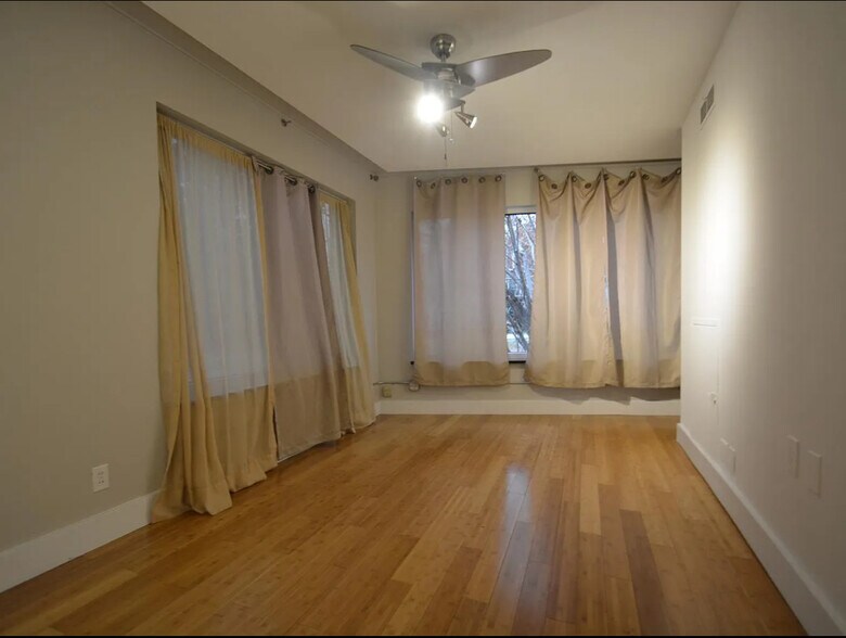 Building Photo - 115 Ashworth Dr