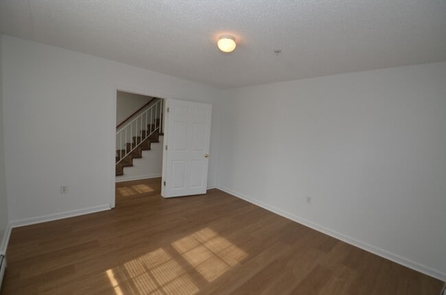 Building Photo - 99 W Wyoming Ave