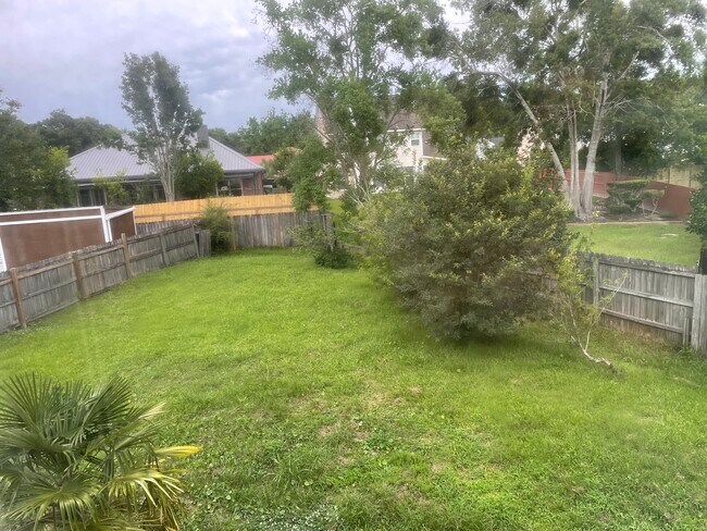 Building Photo - 1594 Birkshire Ct