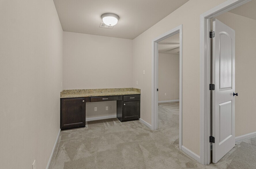 upstairs nook area - 37232 Corvette Dr