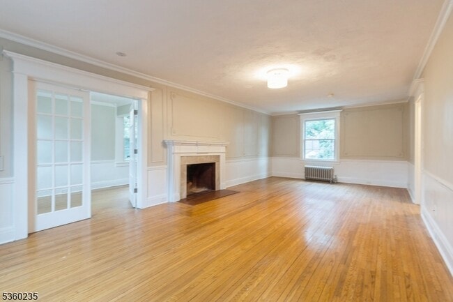 Building Photo - 25 Jardine Rd