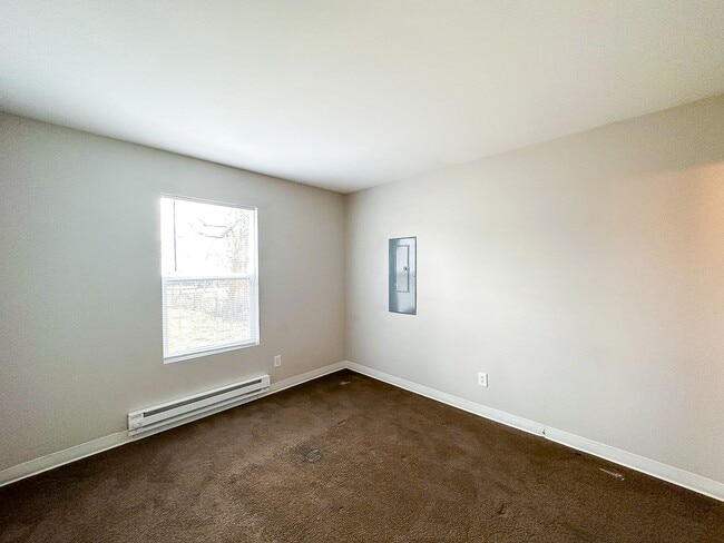 Building Photo - 2810 Adams St