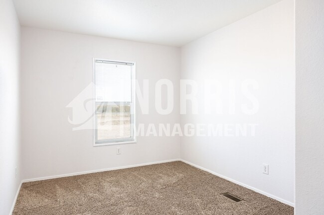 Building Photo - 17727 W Salvatore Ln