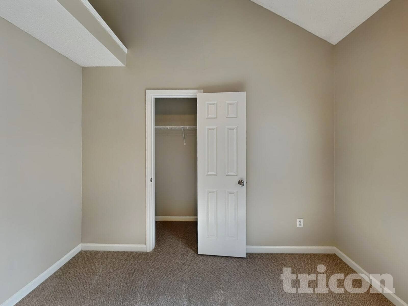 Building Photo - 1720 Ben King Rd