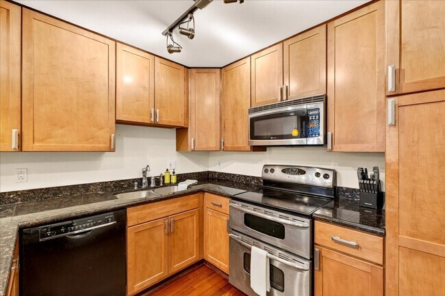 Building Photo - 4540 Lindell Blvd